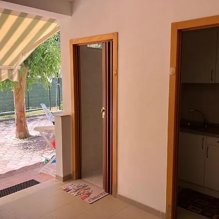 Privatunterkunft Fronte Mare Da Mimma Sul Lungomare Di Vieste *